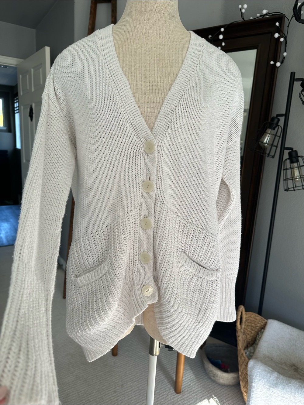 Victoria's Secret White Button-Up Knit Cardigan, size medium - Picture 1 of 13